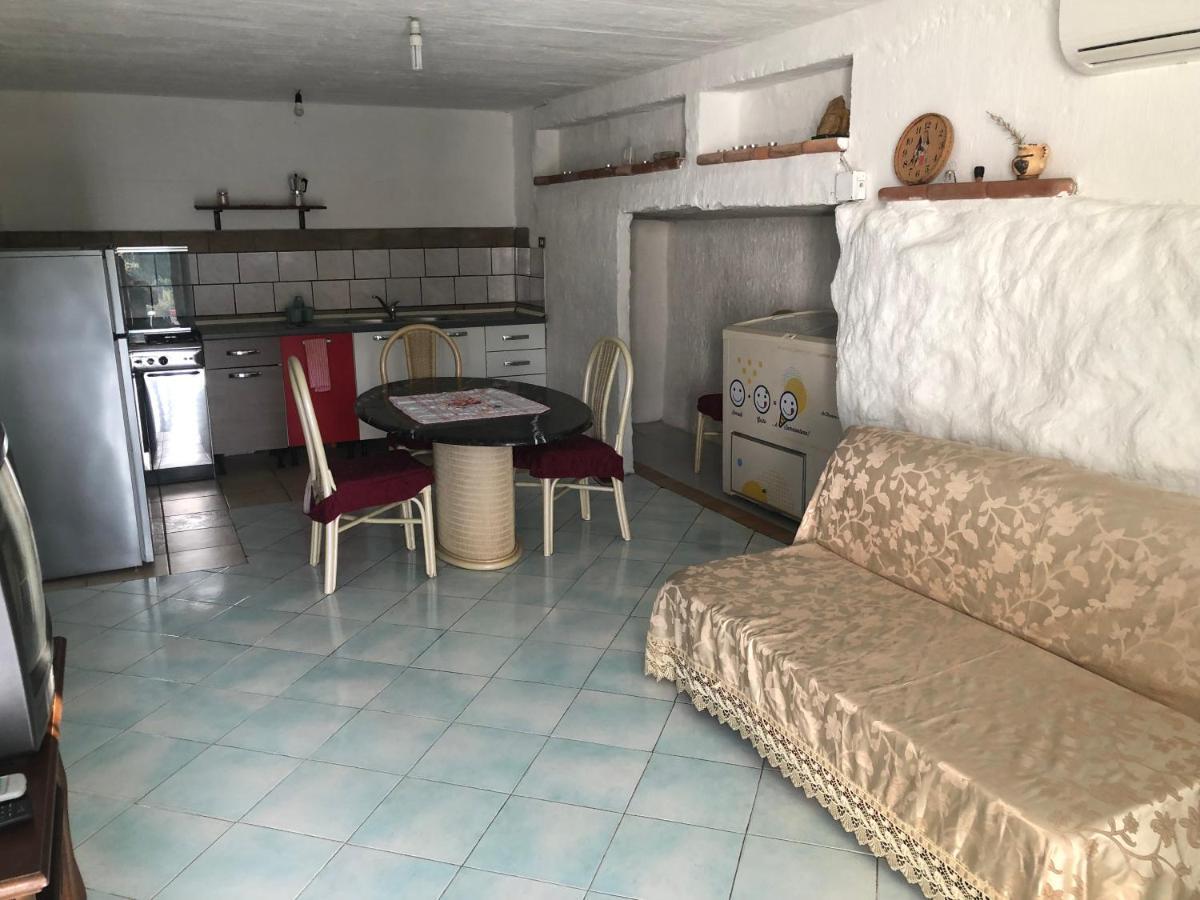 Apartmán Sarrala Tertenìa Exteriér fotografie